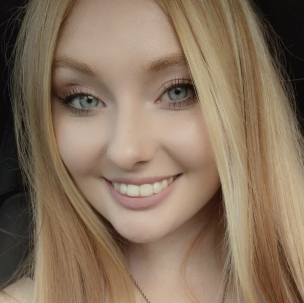 Meet your Posher, Kira